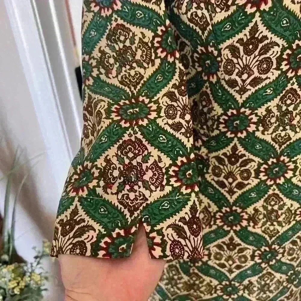 Plenty by Tracey Reese, 100% Silk Dress Wooden Ring detail at waist. Size 8 - Picture 5 of 12